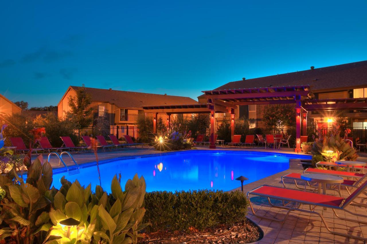 Ou Sooner, Pool & Gym, Bbq, Netflix, 100Mb Internet, Lg Washer & Dryer, Close To Ou! 诺曼 外观 照片