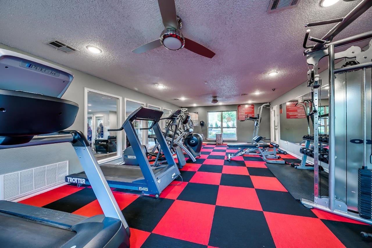 Ou Sooner, Pool & Gym, Bbq, Netflix, 100Mb Internet, Lg Washer & Dryer, Close To Ou! 诺曼 外观 照片