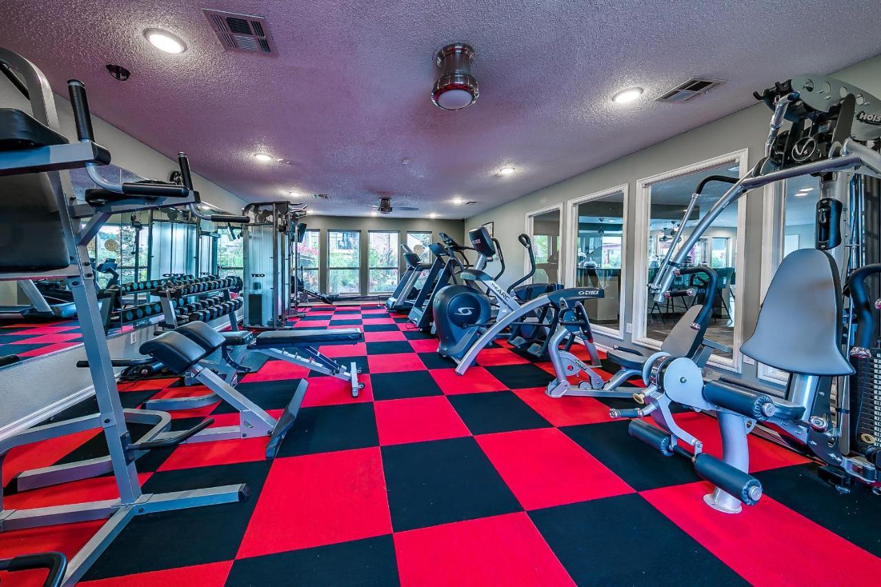 Ou Sooner, Pool & Gym, Bbq, Netflix, 100Mb Internet, Lg Washer & Dryer, Close To Ou! 诺曼 外观 照片