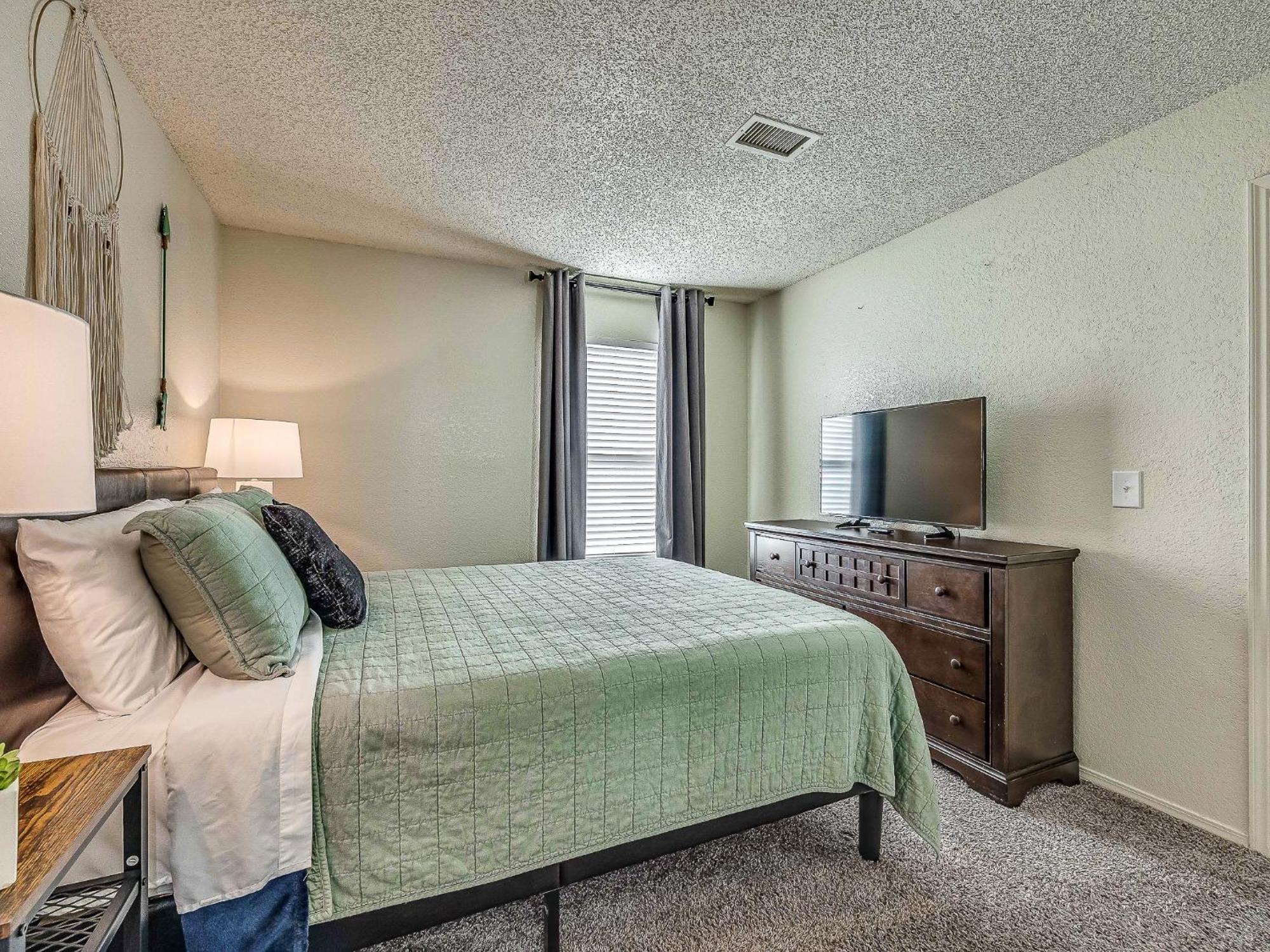 Ou Sooner, Pool & Gym, Bbq, Netflix, 100Mb Internet, Lg Washer & Dryer, Close To Ou! 诺曼 外观 照片