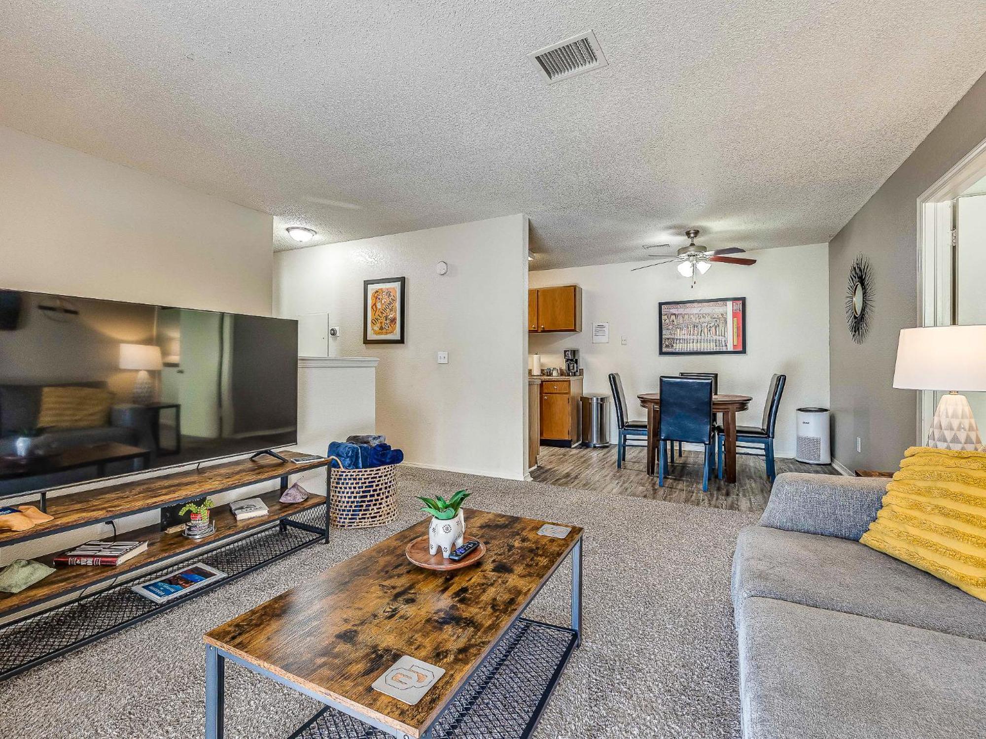 Ou Sooner, Pool & Gym, Bbq, Netflix, 100Mb Internet, Lg Washer & Dryer, Close To Ou! 诺曼 外观 照片