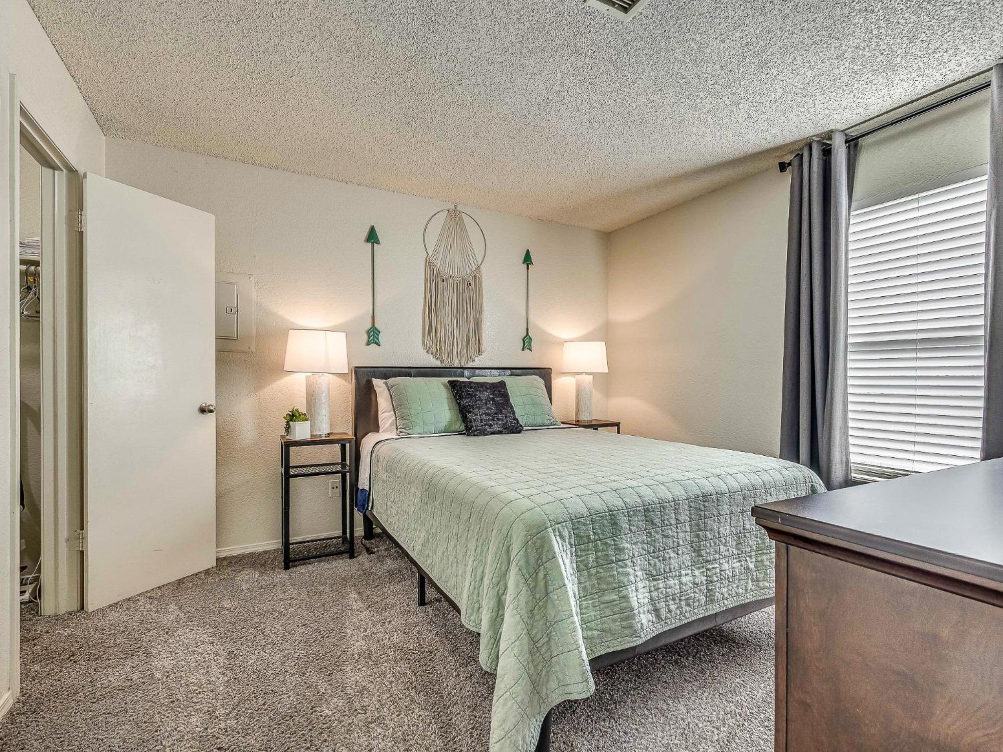 Ou Sooner, Pool & Gym, Bbq, Netflix, 100Mb Internet, Lg Washer & Dryer, Close To Ou! 诺曼 外观 照片
