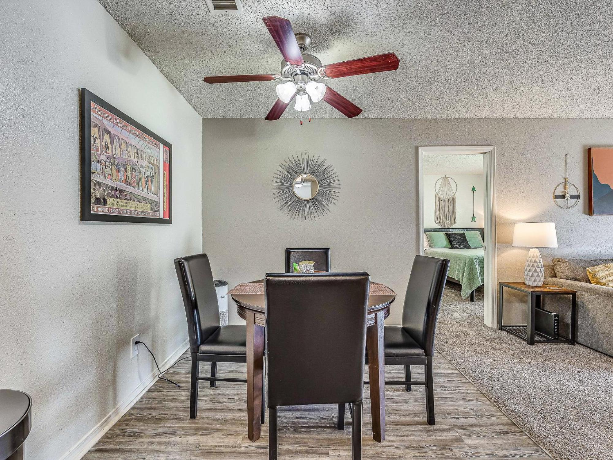 Ou Sooner, Pool & Gym, Bbq, Netflix, 100Mb Internet, Lg Washer & Dryer, Close To Ou! 诺曼 外观 照片